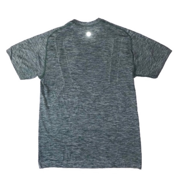 Men’s Lululemon Metal Vent Tech Short Sleeve Shirt - Picture 4 of 16